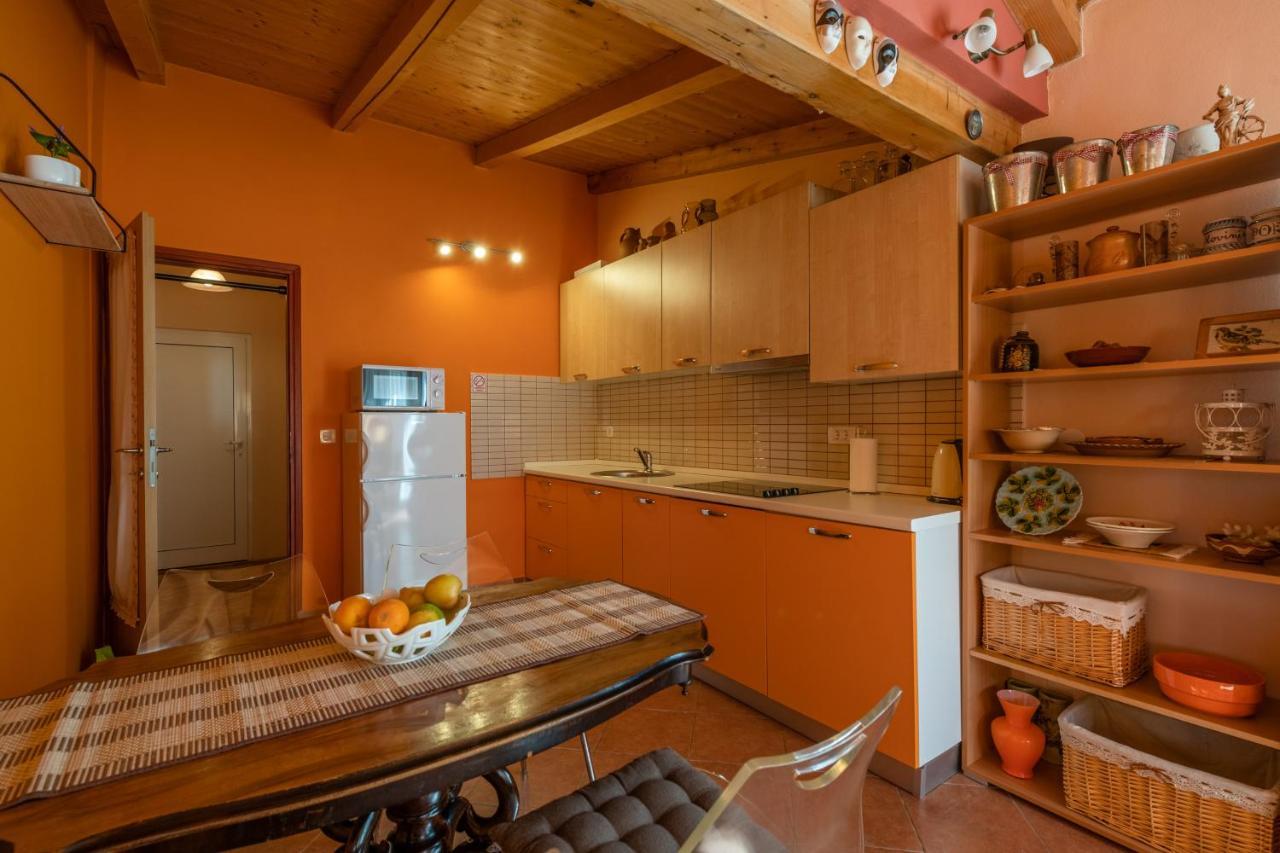 Apartment Orange 29 Rovinj Exteriör bild